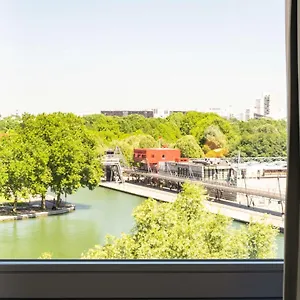 Ibis La Cité Des Sciences 19ème Francia